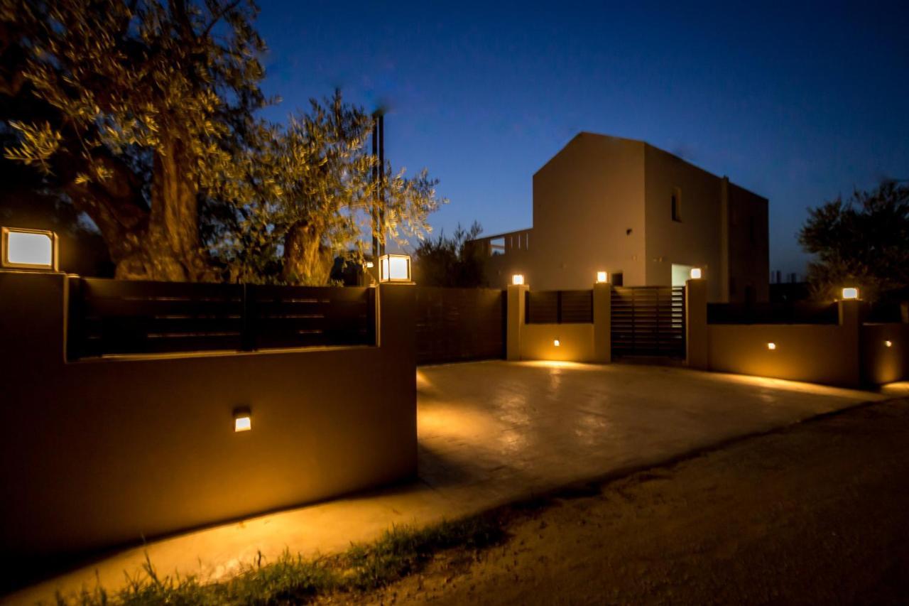 Villa Boviana With Private Swimming Pool Agios Sostis  Exteriör bild